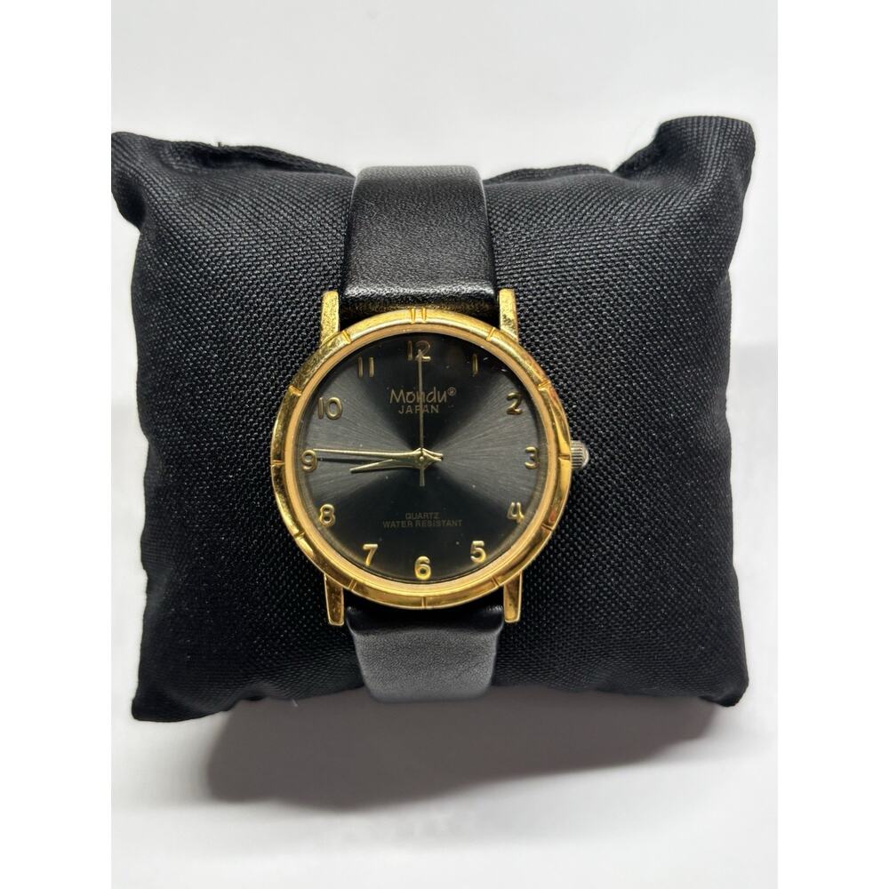 Vintage Mondu Made in Japan Men's Quartz Watch, Leather Strap.
